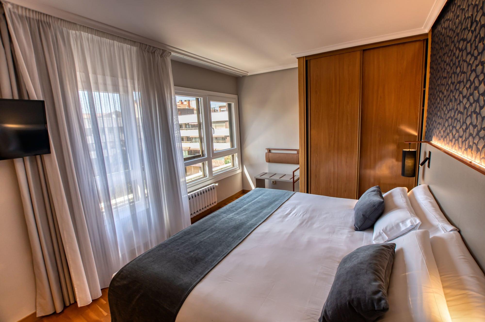 Hotel Castilla Vieja Паленсия Екстериор снимка