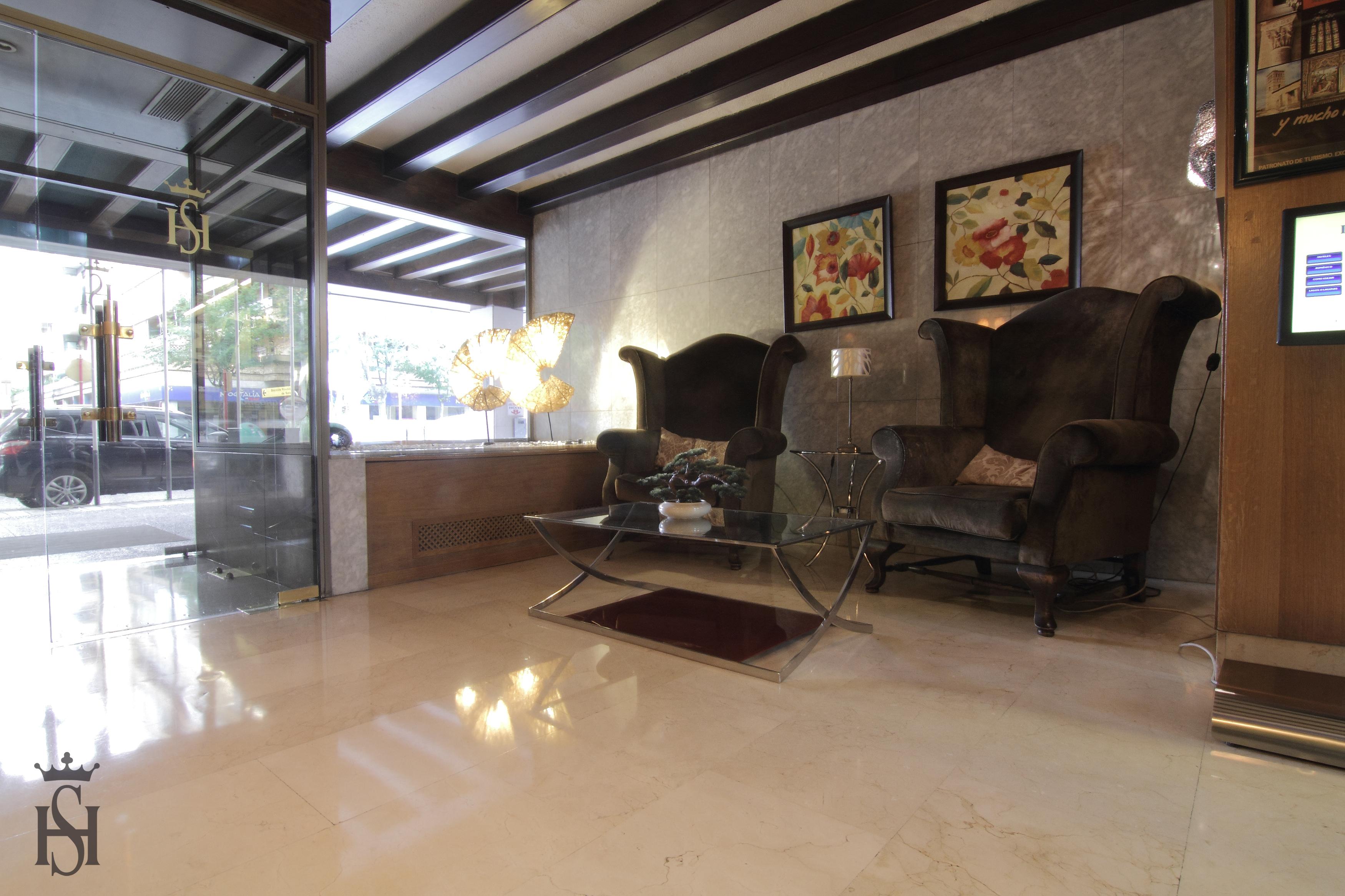 Hotel Castilla Vieja Паленсия Екстериор снимка