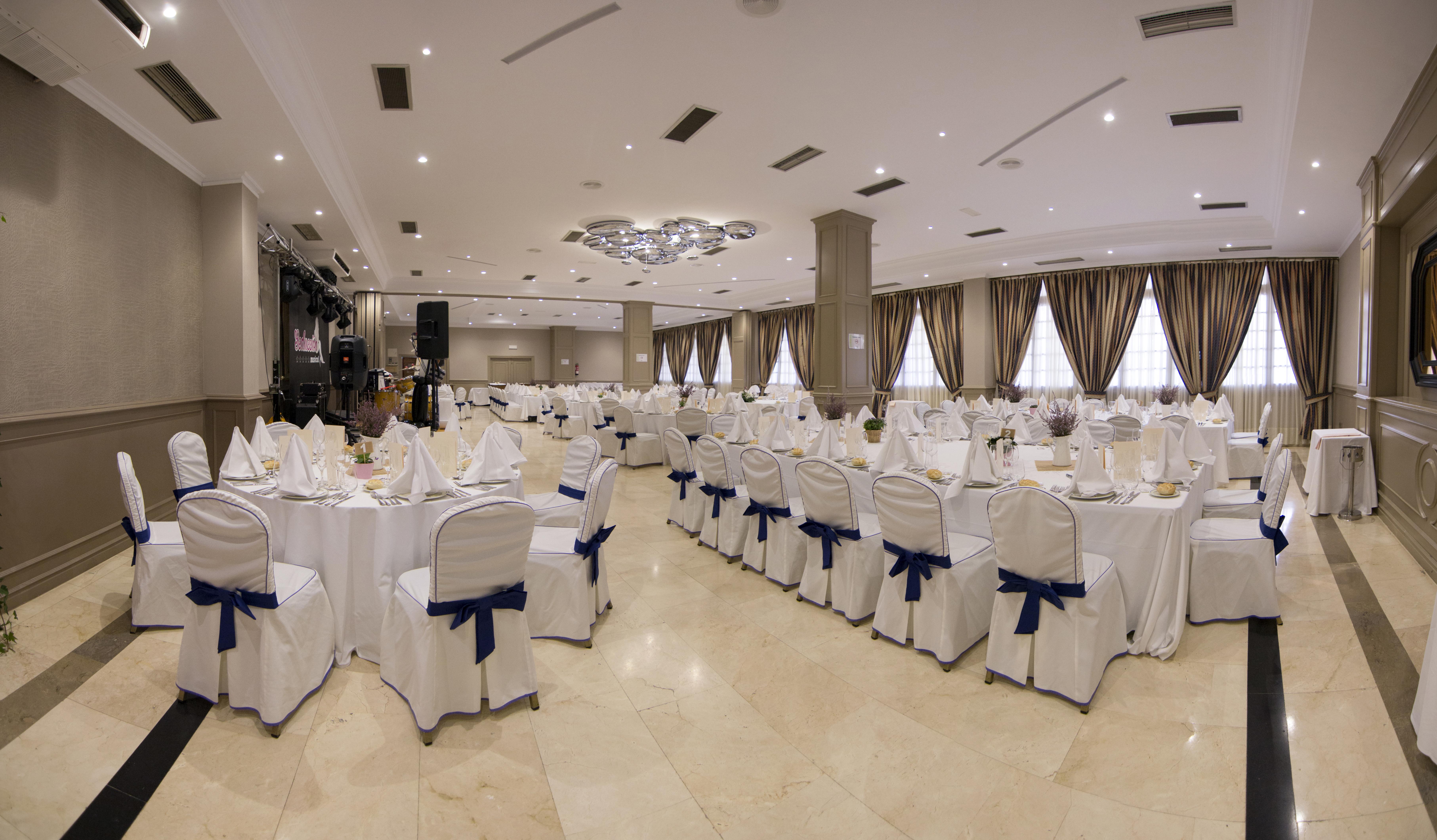 Hotel Castilla Vieja Паленсия Екстериор снимка